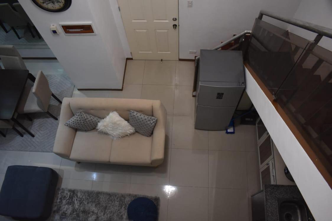Affordable Makati Apt Маніла Екстер'єр фото