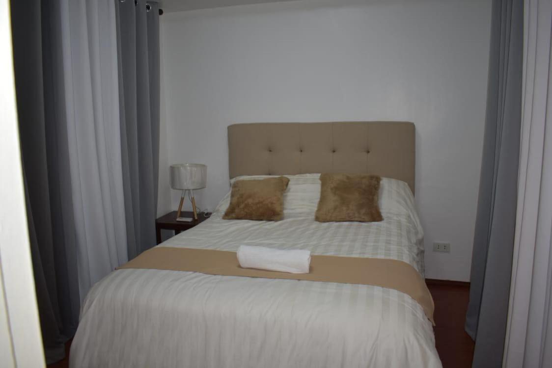 Affordable Makati Apt Маніла Екстер'єр фото