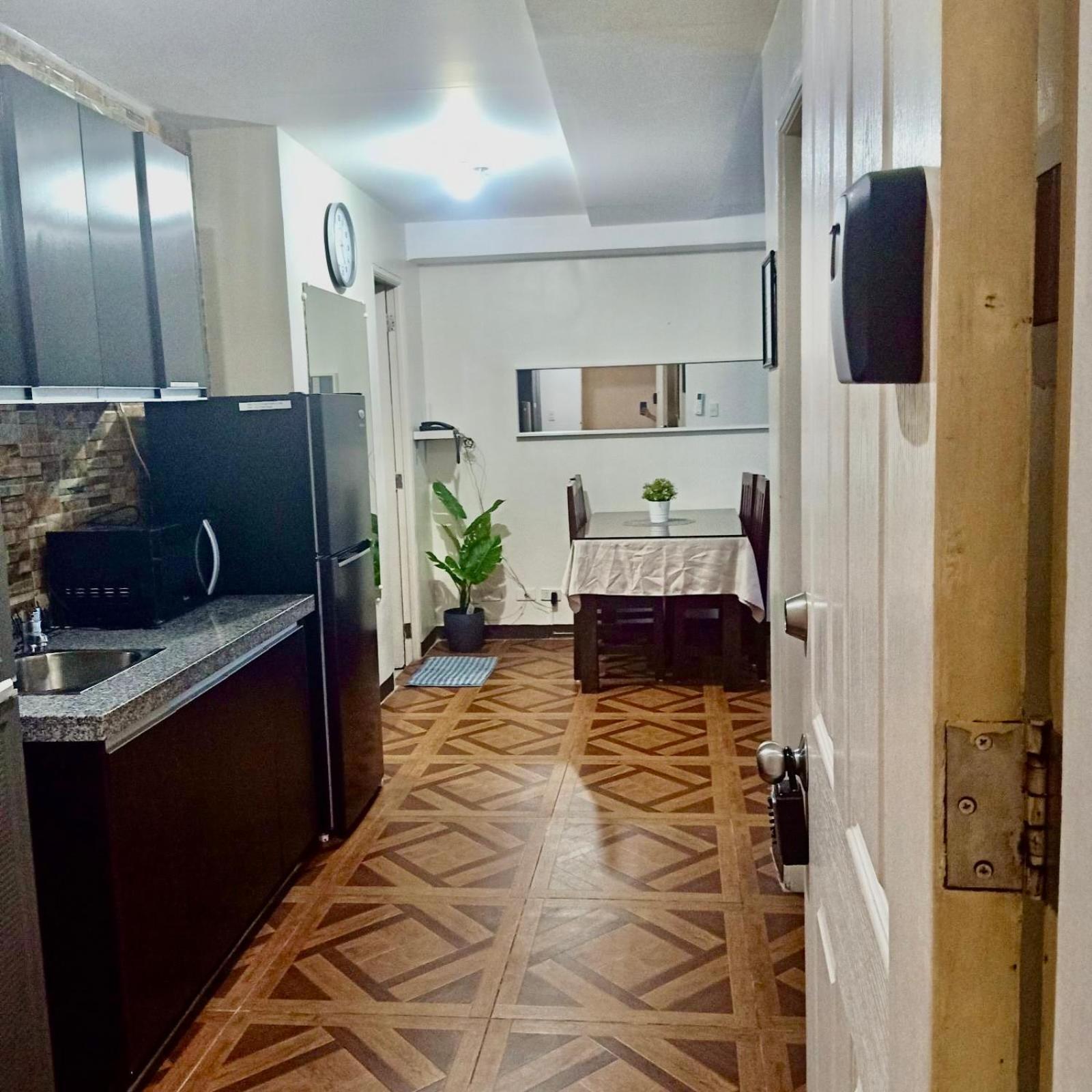 Affordable Makati Apt Маніла Екстер'єр фото